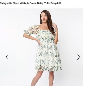 Unique Vintage White & Green Daisy Tulle Babydoll Dress
